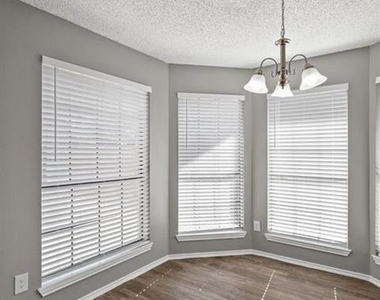 4049 Saint Christopher Lane - Photo Thumbnail 5