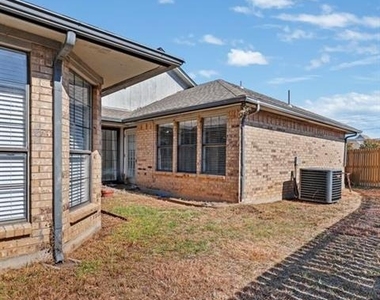 4049 Saint Christopher Lane - Photo Thumbnail 17