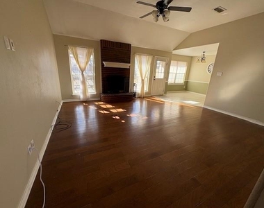 4001 Sera Drive - Photo Thumbnail 1