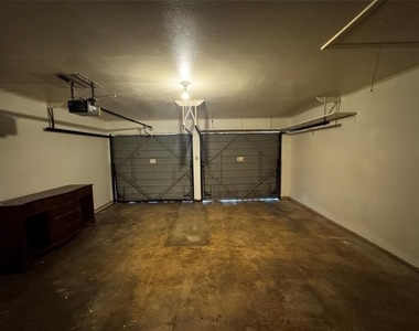 2928 College Circle - Photo Thumbnail 15