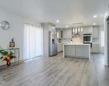 16068 W Culver Street - Photo Thumbnail 7