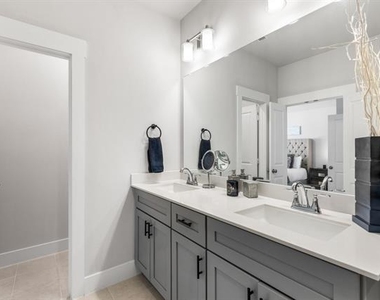 4502 Smokey Quartz Lane - Photo Thumbnail 29