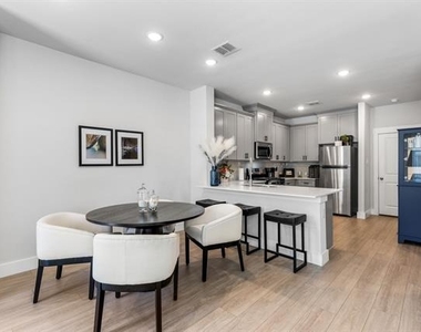 4502 Smokey Quartz Lane - Photo Thumbnail 15