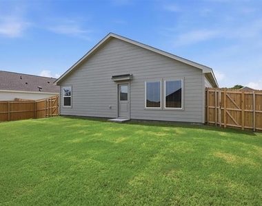 3719 Longleaf Drive - Photo Thumbnail 21