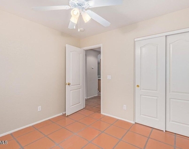 8190 W Behrend Drive - Photo Thumbnail 18
