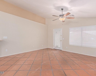 8190 W Behrend Drive - Photo Thumbnail 10