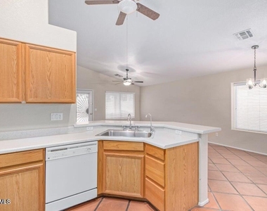 8190 W Behrend Drive - Photo Thumbnail 12