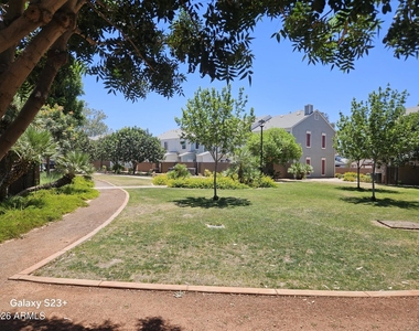 1600 N Saba Street - Photo Thumbnail 24