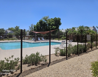 1600 N Saba Street - Photo Thumbnail 21