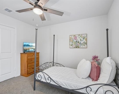 3924 Pinebluff Lane - Photo Thumbnail 26