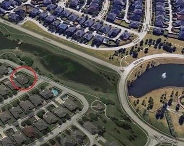 13020 Bugatti Drive - Photo Thumbnail 2