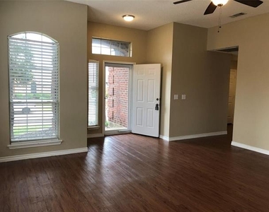 8301 Bells Street - Photo Thumbnail 3