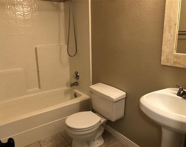 8301 Bells Street - Photo Thumbnail 18