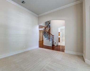 6428 Glenhollow Drive - Photo Thumbnail 7
