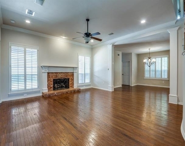 6428 Glenhollow Drive - Photo Thumbnail 9
