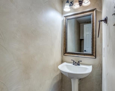 6428 Glenhollow Drive - Photo Thumbnail 28
