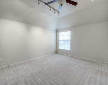 6428 Glenhollow Drive - Photo Thumbnail 24