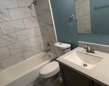 632 Mockingbird Lane - Photo Thumbnail 8