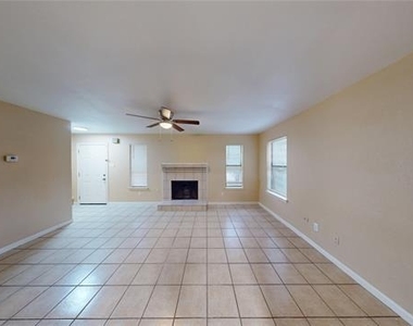 2117 W Walnut Street - Photo Thumbnail 10