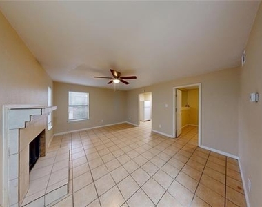 2117 W Walnut Street - Photo Thumbnail 11
