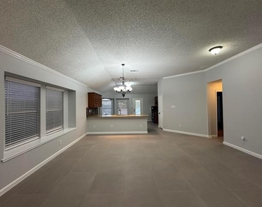 5616 Indian Hill Drive - Photo Thumbnail 22