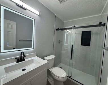 5616 Indian Hill Drive - Photo Thumbnail 14