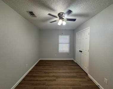 5616 Indian Hill Drive - Photo Thumbnail 18