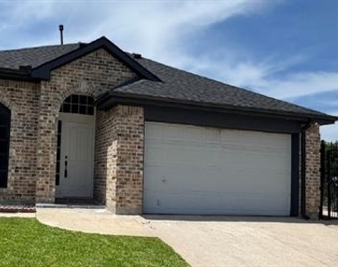 5616 Indian Hill Drive - Photo Thumbnail 8