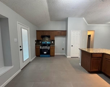 5616 Indian Hill Drive - Photo Thumbnail 27