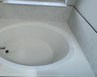 5616 Indian Hill Drive - Photo Thumbnail 5