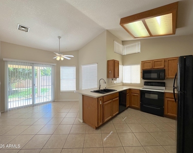 5837 E Inca Street - Photo Thumbnail 4