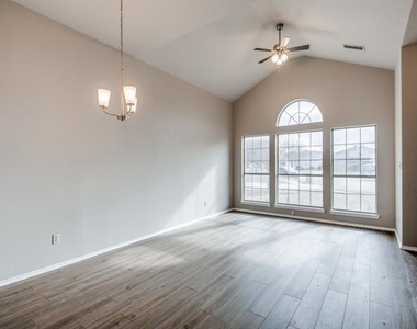 610 Lonestar Park Lane - Photo Thumbnail 5