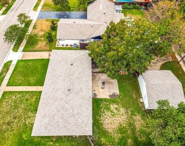 3517 Woodleigh Drive - Photo Thumbnail 27