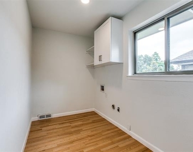 3517 Woodleigh Drive - Photo Thumbnail 13