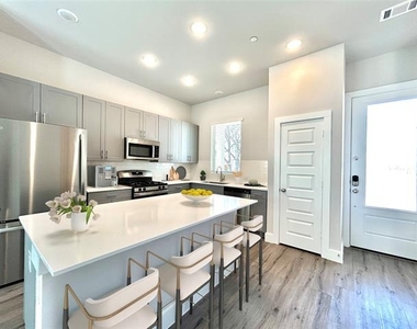 2501 Ascension Boulevard - Photo Thumbnail 7