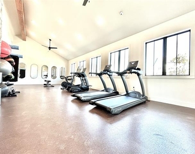 2501 Ascension Boulevard - Photo Thumbnail 16