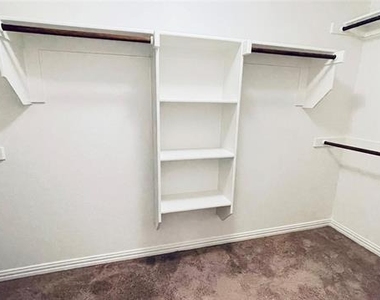 1308 Renoir Drive - Photo Thumbnail 12