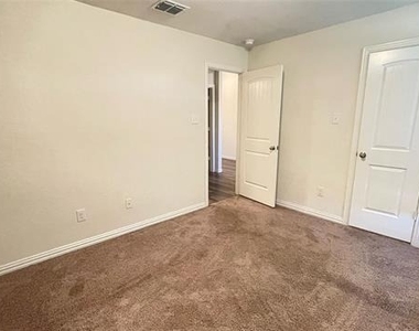 1308 Renoir Drive - Photo Thumbnail 4