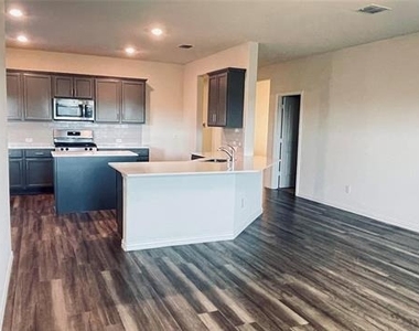 1308 Renoir Drive - Photo Thumbnail 20