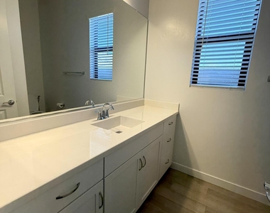 835 E Hopi Trail - Photo Thumbnail 7
