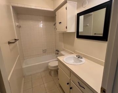 3104 Stanford Street - Photo Thumbnail 8