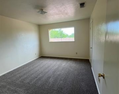 3104 Stanford Street - Photo Thumbnail 19