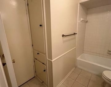 3104 Stanford Street - Photo Thumbnail 7