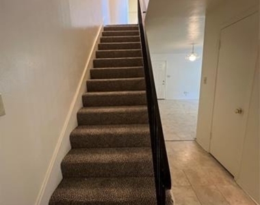 3104 Stanford Street - Photo Thumbnail 11