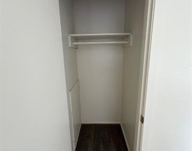 3104 Stanford Street - Photo Thumbnail 18