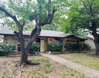 5060 Arbor Glen Road - Photo Thumbnail 1