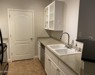 1701 E Colter Street - Photo Thumbnail 3