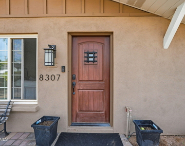 8307 E Clarendon Avenue - Photo Thumbnail 1