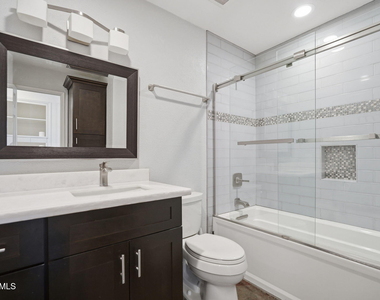 8307 E Clarendon Avenue - Photo Thumbnail 20
