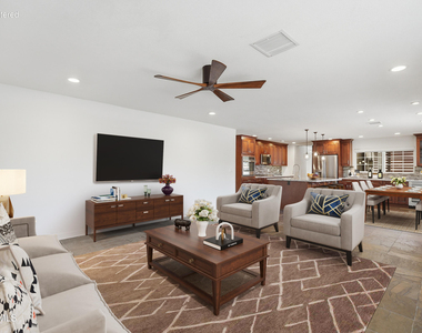 8307 E Clarendon Avenue - Photo Thumbnail 3